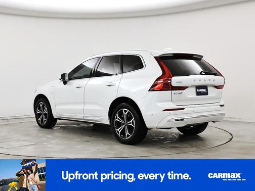 2022 Volvo XC60 Recharge Plug-In Hybrid T8 Inscription Expression