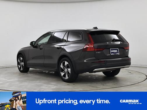 Brown 2023 Volvo V60 Cross Country B5 Plus