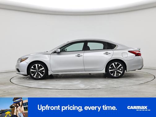 Silver 2016 Nissan Altima SR