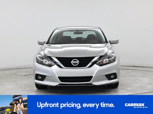 Silver 2016 Nissan Altima SR