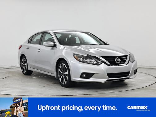 Silver 2016 Nissan Altima SR