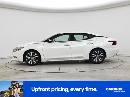 White 2017 Nissan Maxima SV