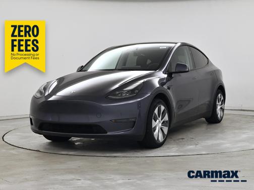 Gray 2023 Tesla Model Y Long Range