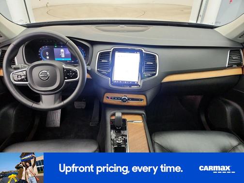 2023 Volvo XC90 B6 Plus