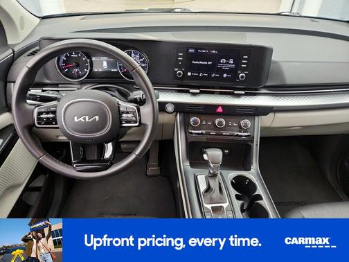 2024 Kia Carnival LX Seat Package