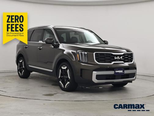 Green 2023 Kia Telluride S