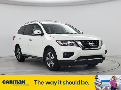 2020 Nissan Pathfinder SL