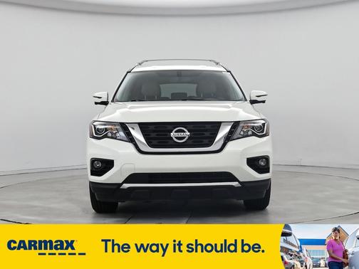 2020 Nissan Pathfinder SL