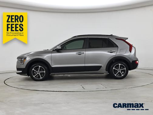 Gray 2024 Kia Niro LX