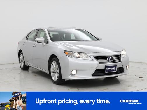 Silver 2014 Lexus ES 300h