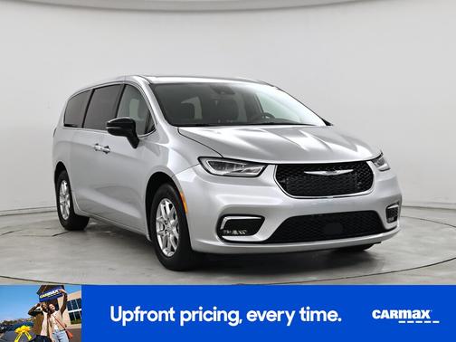 Silver 2026 Chrysler Pacifica Select