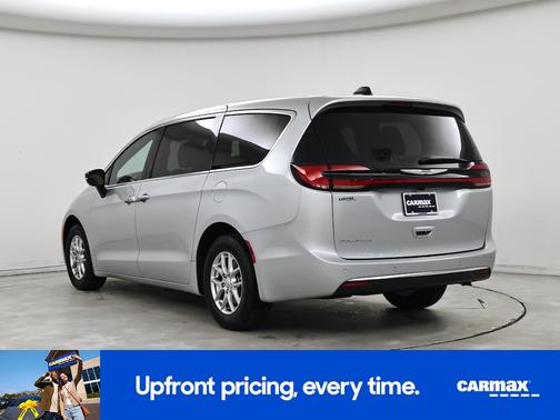 Silver 2026 Chrysler Pacifica Select