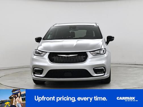 Silver 2026 Chrysler Pacifica Select