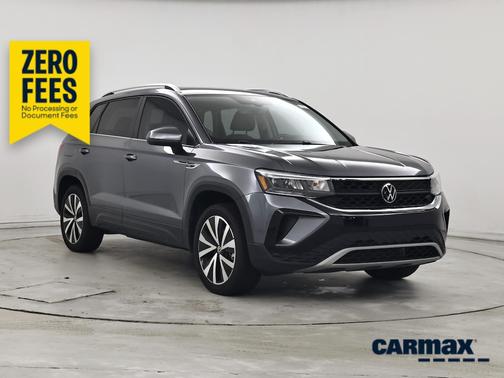 Gray 2024 Volkswagen Taos SE