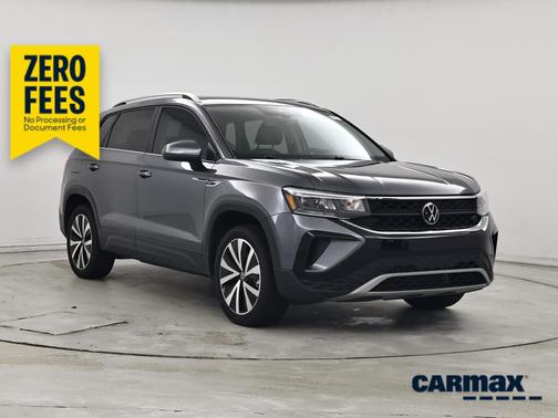 Gray 2024 Volkswagen Taos SE