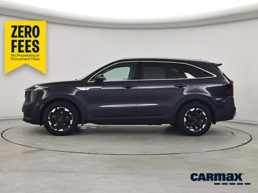 Gray 2025 Kia Sorento S