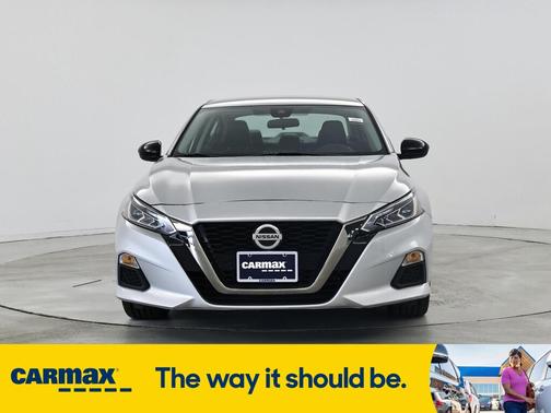 2022 Nissan Altima SR