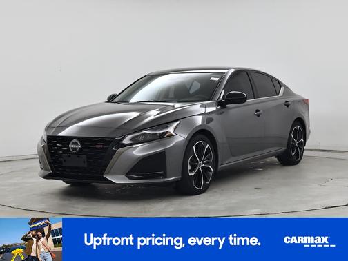 Gray 2024 Nissan Altima SR