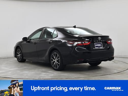 Black 2022 Toyota Camry SE