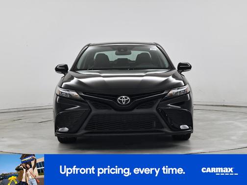 Black 2022 Toyota Camry SE