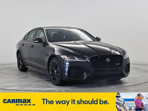 2022 Jaguar XF R-Dynamic SE