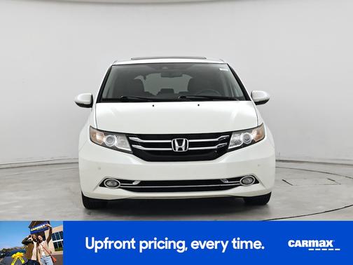 White 2017 Honda Odyssey Touring Elite