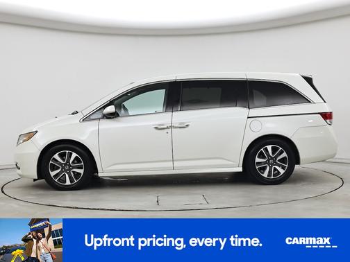 White 2017 Honda Odyssey Touring Elite