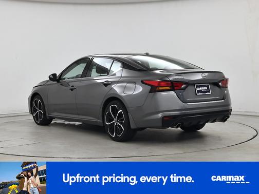 Gray 2023 Nissan Altima SR