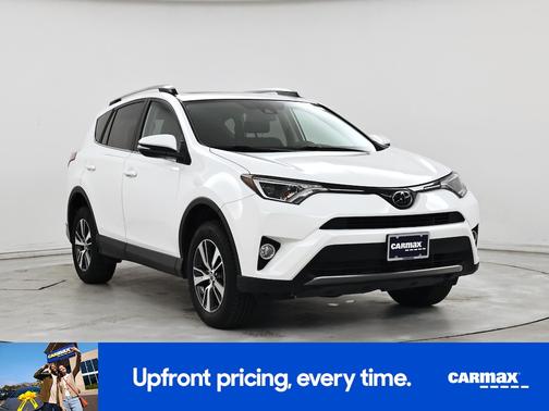 White 2018 Toyota RAV4 XLE