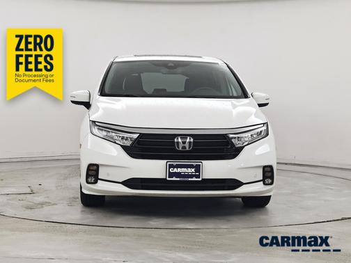 White 2023 Honda Odyssey Touring