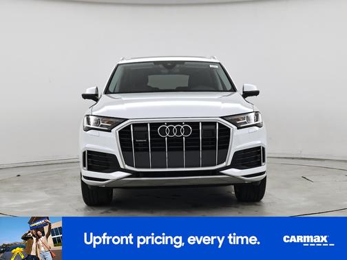 White 2023 Audi Q7 Premium