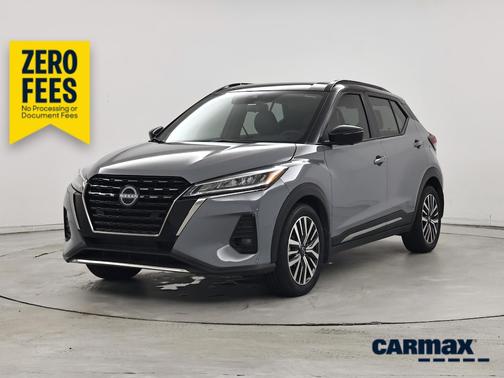 Gray 2023 Nissan Kicks SR