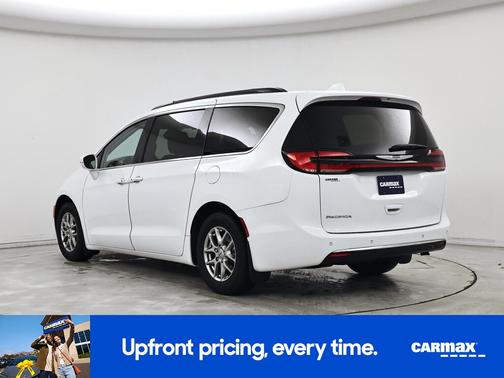 White 2021 Chrysler Pacifica Touring