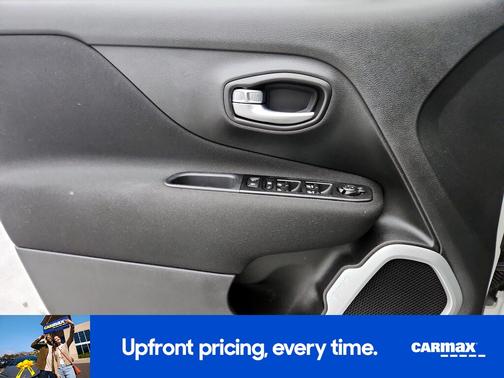 White 2020 Jeep Renegade Latitude