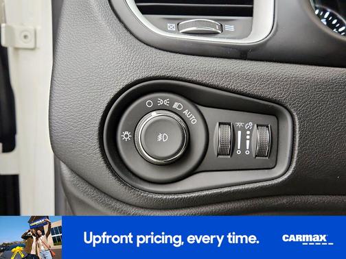 White 2020 Jeep Renegade Latitude