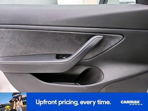 White 2019 Tesla Model 3 Standard Range Plus