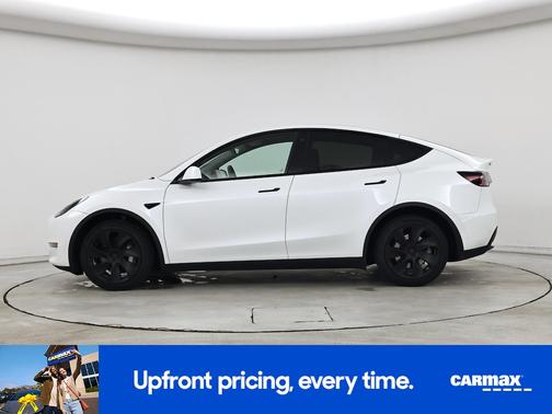 White 2023 Tesla Model Y Long Range