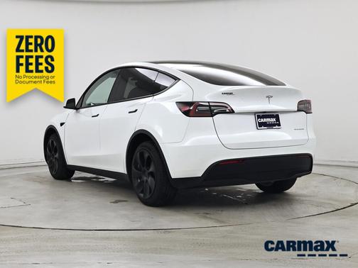 White 2023 Tesla Model Y Long Range