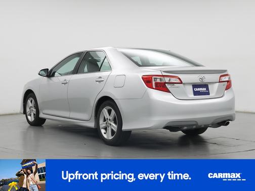 Silver 2014 Toyota Camry SE