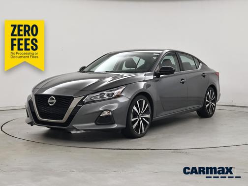 Gray 2019 Nissan Altima SR