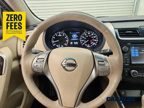 Black 2015 Nissan Altima SL