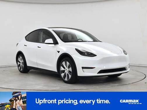 White 2024 Tesla Model Y