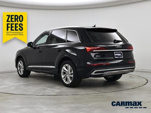 Black 2020 Audi Q7 Premium