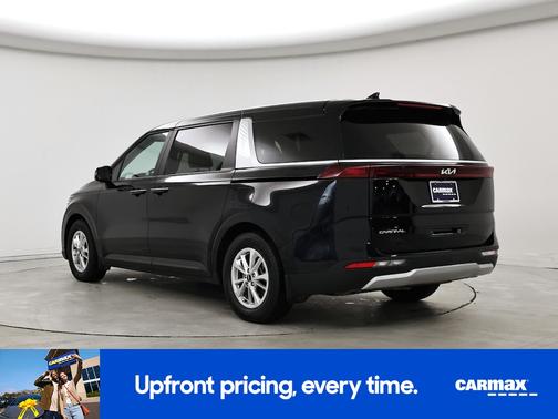 2024 Kia Carnival LX Seat Package