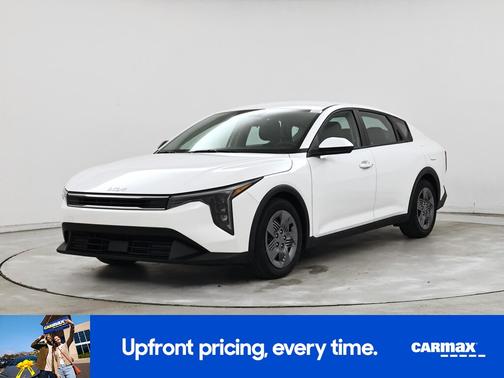 White 2025 Kia K4 LX