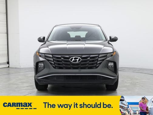 2022 Hyundai TUCSON SE