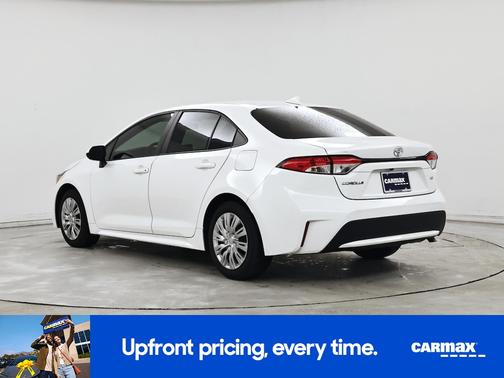White 2022 Toyota Corolla LE
