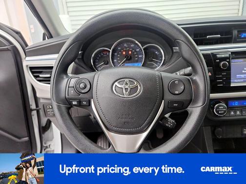 White 2015 Toyota Corolla LE