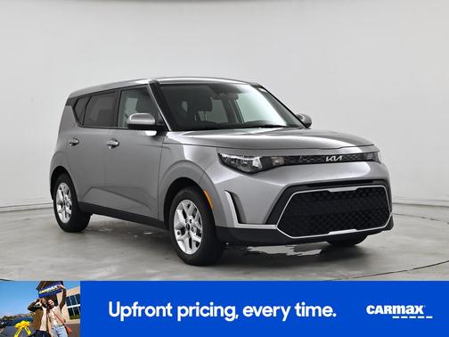 Gray 2025 Kia Soul LX