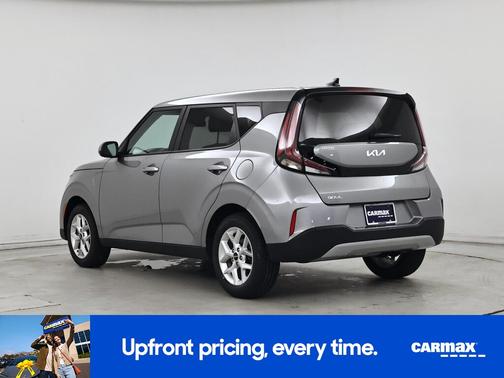 Gray 2025 Kia Soul LX